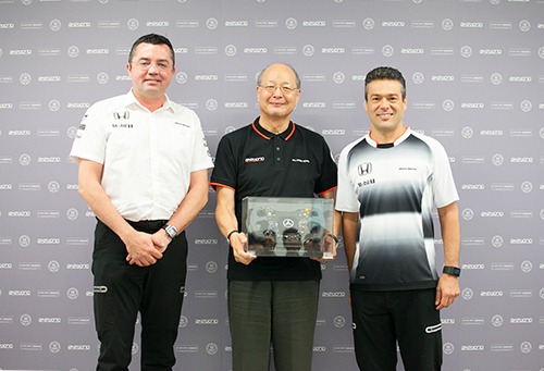 Left: Eric Boullier, Racing Director, McLaren,Right: John Cooper, Commercial & Financial Director, McLaren, Center: Hisataka Nobumoto, Chairman, President & CEO, Akebono
